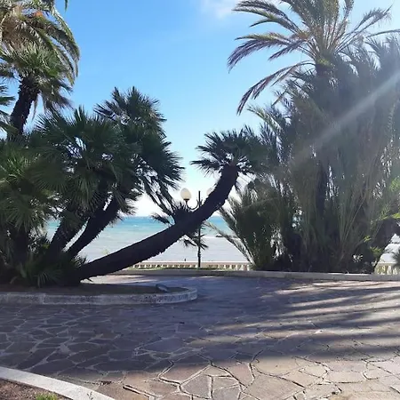 La Casa De Grace Apartman *